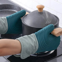 Essenttiel™ Oven Mitts